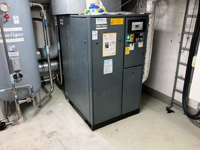 Översiktsbild av 1998 Atlas copco SF 15 air compressor